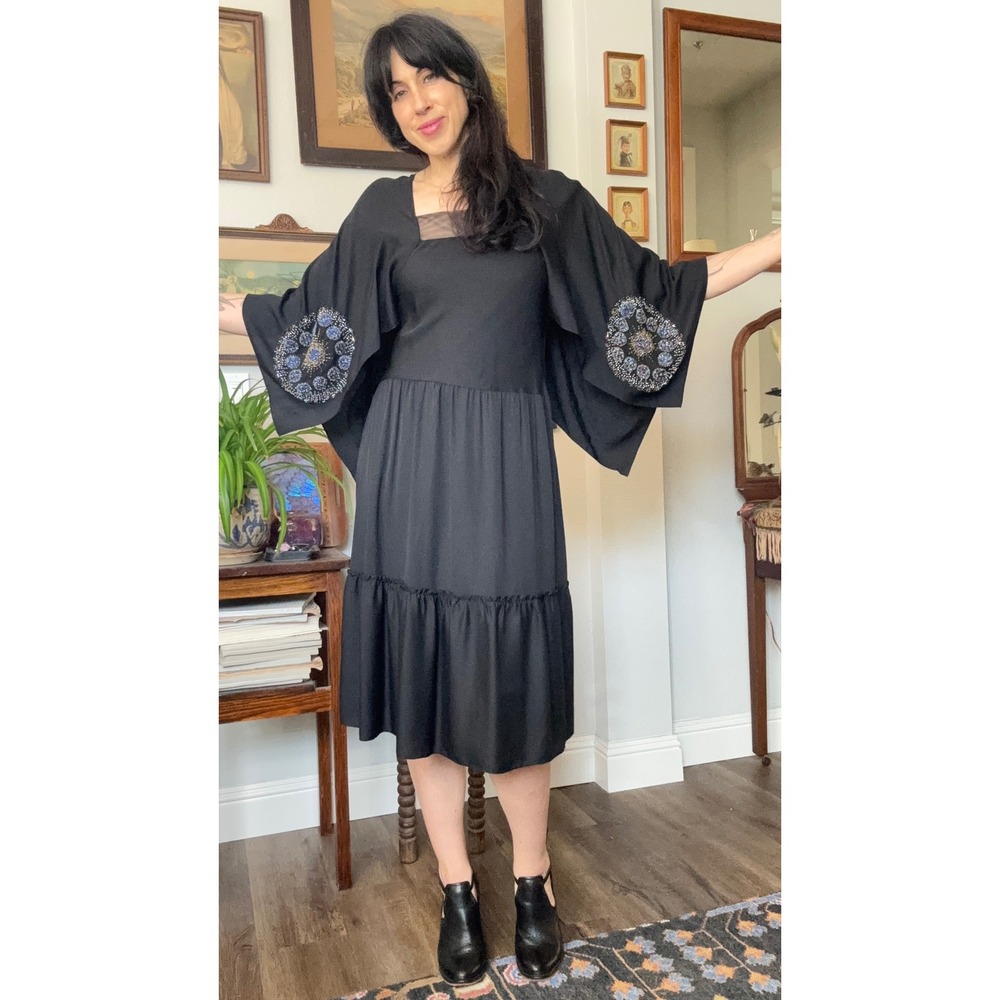 Max Azria Collection silk Black Beaded kimono Sleeve Midi Dress silk Back Small